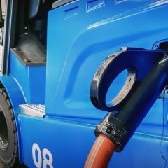 4-3-electric-forklift